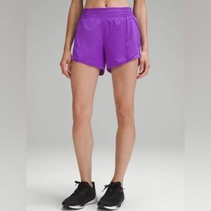 lululemon hotty hot shorts high-rise 4” lined / size 4 / atomic purple